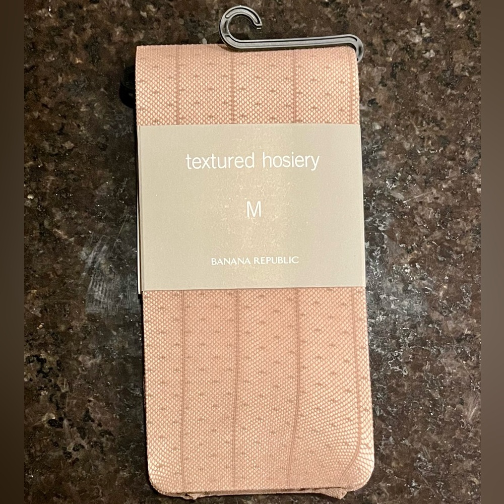 Women’s Vintage “Banana Republic” Nude Color Nylons/Hosiery -Size M - 2/$15 🤩